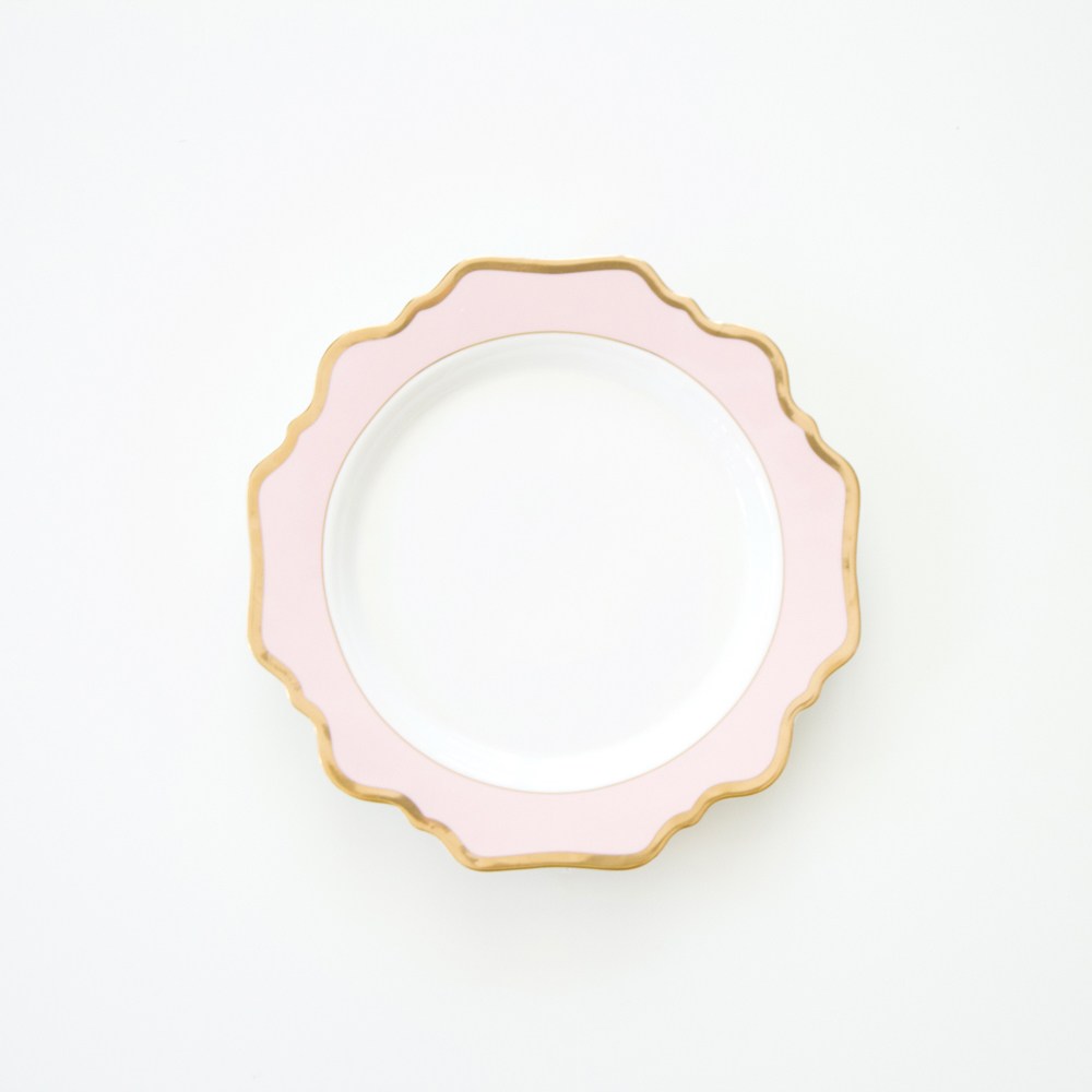 A Table to Love Dinner Plates Pink 1 A Table to Love Dinner Plates Pink 1
